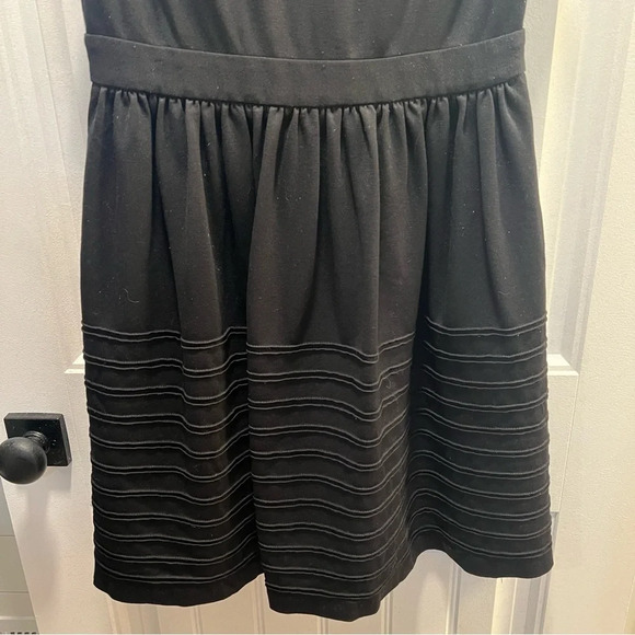 Betsey Johnson Women\'s Black Sheer Neckline White Collar Dress. Size 10.‎